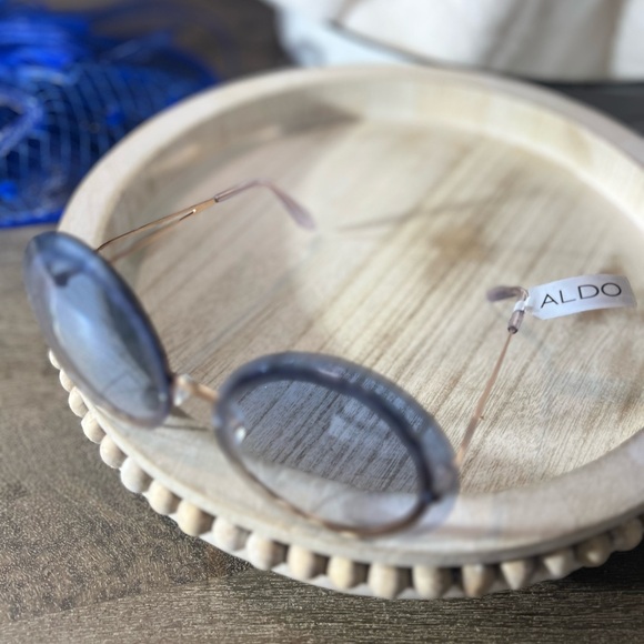 Aldo sunglasses NEVER WORN Tags in place - Picture 2 of 3